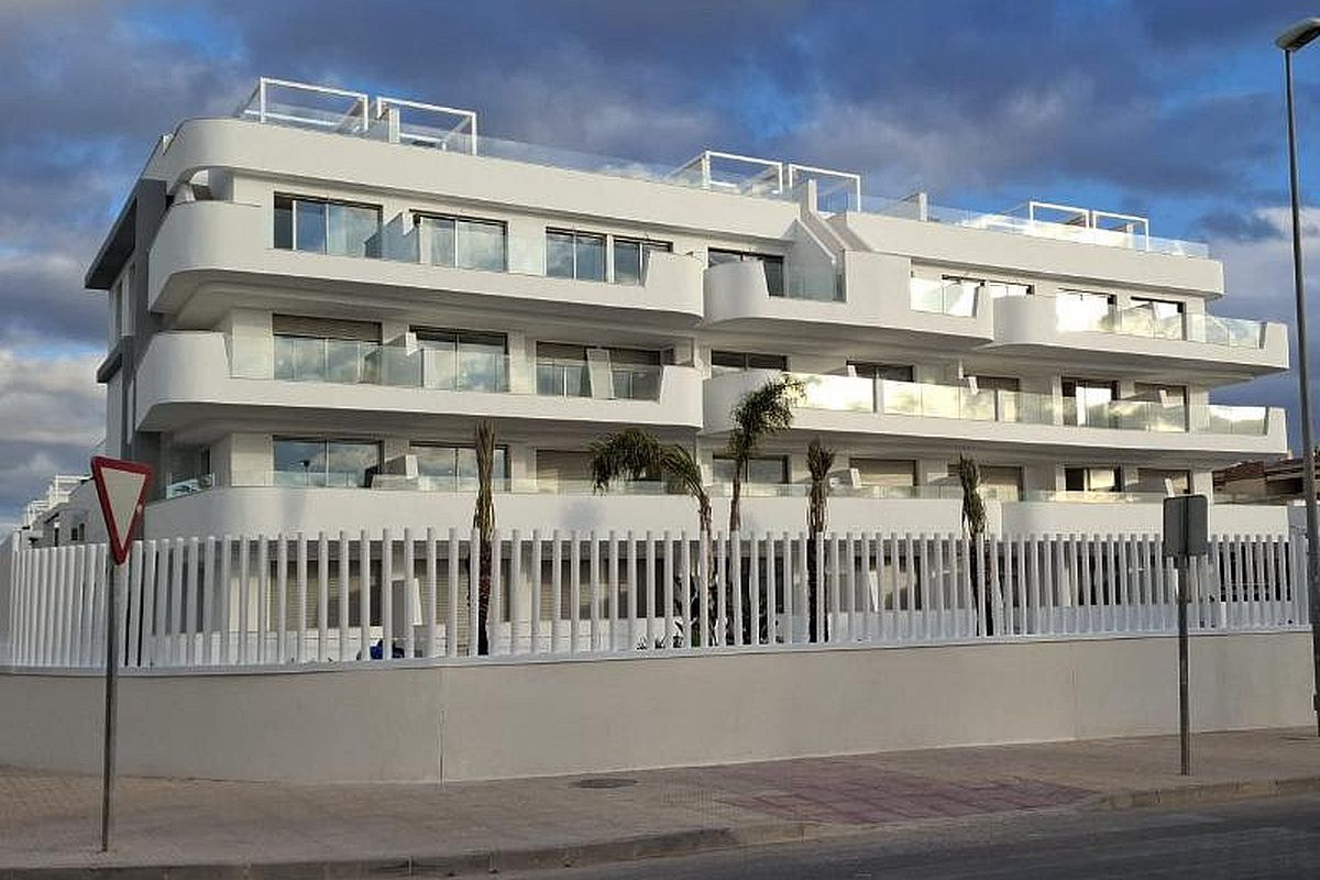 Квартиры в Lomas de Cabo Roig, Orihuela Costa (2 спальни), Коста Бланка юг