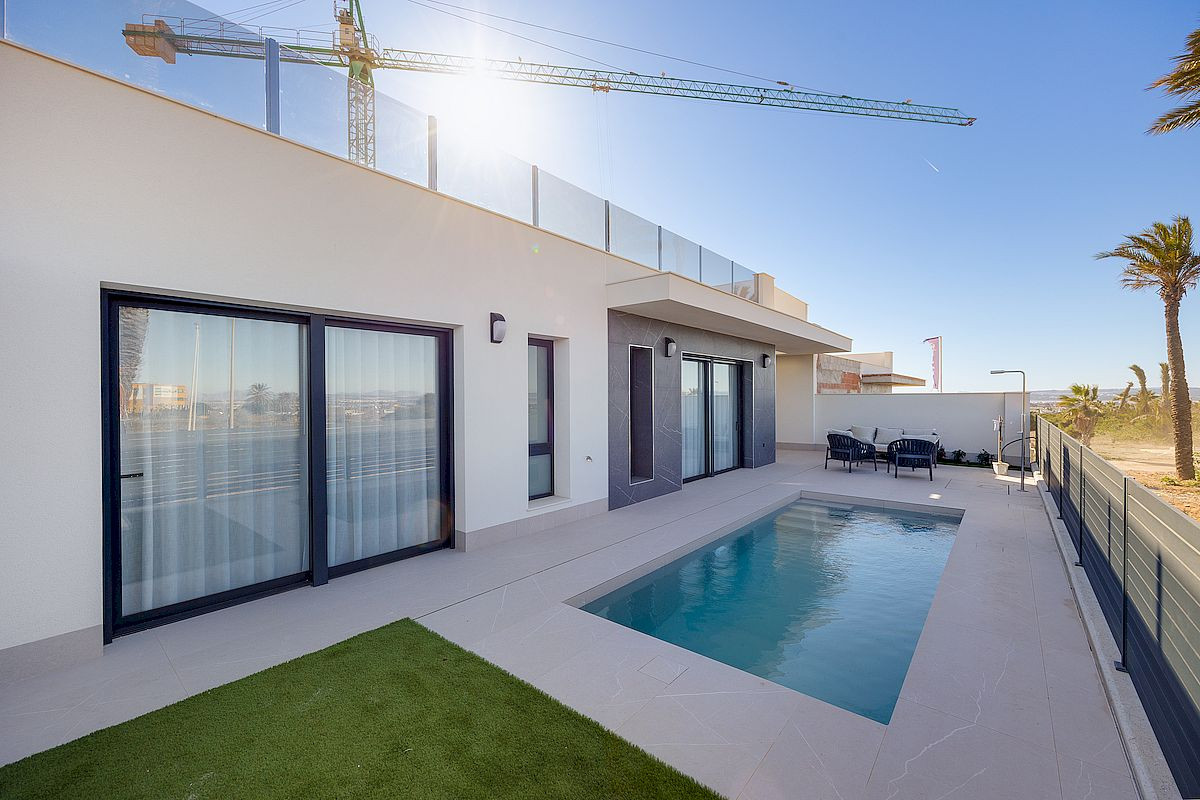 Виллы в Aguas Nuevas, Torrevieja (3 спальни), Коста Бланка юг