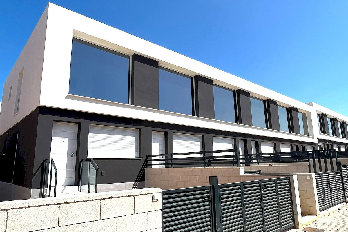 Tаунхаусы в Gran Alacant, Gran Alacant - Santa Pola (3 спальни), Коста Бланка юг
