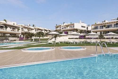 Benidorm vs Torrevieja 2026: El mismo presupuesto en cada uno