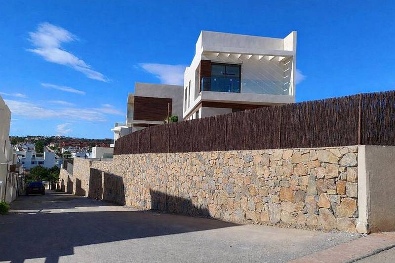 3 Bedroom villa with pool in Villamartin, Orihuela Costa, Costa Blanca South