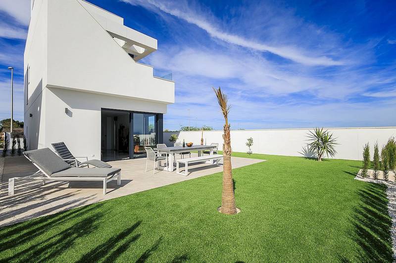 3 Bedroom Villa in Lo Romero Golf, Pilar de la Horadada, Costa Blanca South