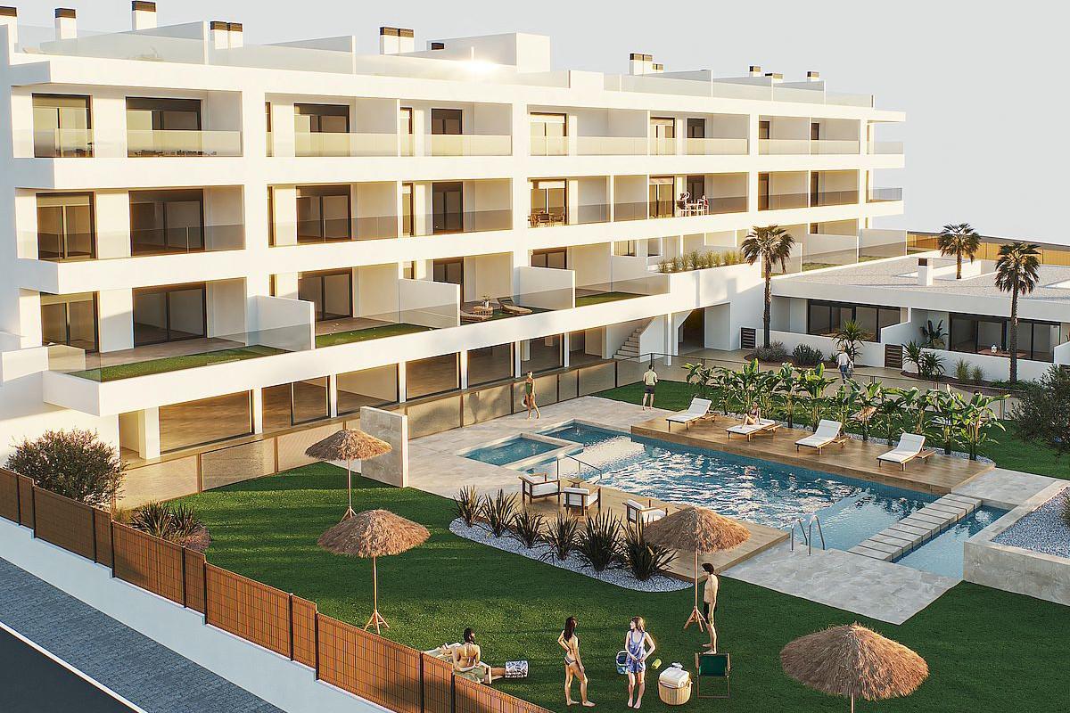 3 bed tourist apartment for sale in Torrevieja, 90 m² — €439,900