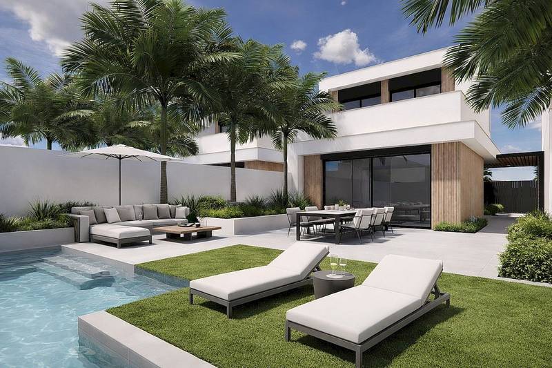 3 bed villa with pool for sale in La Serena Golf, Los Alcazares, 115 m²