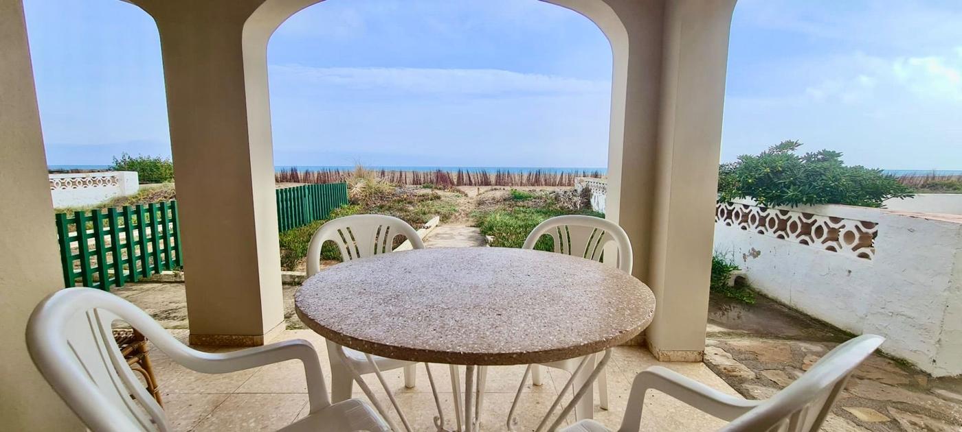 Comprar chalet (villa) en Denia, Playa Devesses, 6 dormitorios, 250 m²