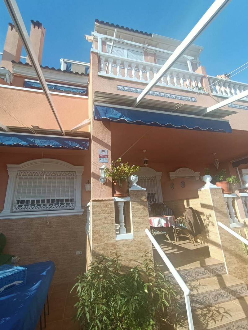 3 bed bungalow for sale in Santa Pola, 120 m²