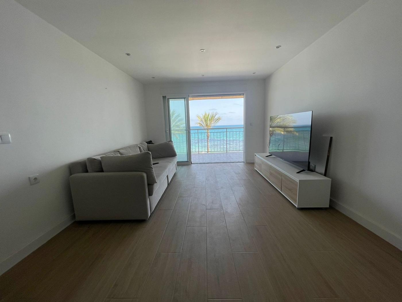 Comprar apartamento en Torrevieja, 4 dormitorios, 98 m²
