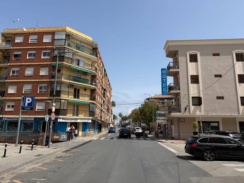 Comprar local comercial en Denia, 91 m²