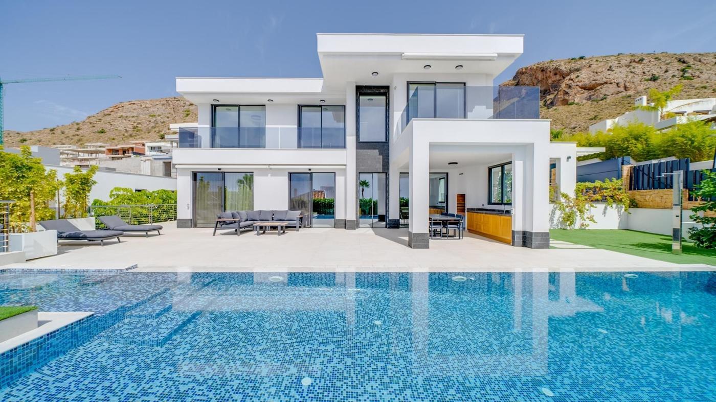 Comprar chalet (villa) en Finestrat, 4 dormitorios, 538 m²