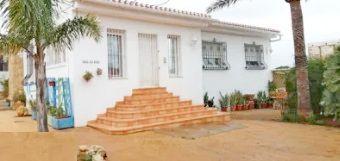 Купить виллу в Дении, 4 спальни, 400 м²
