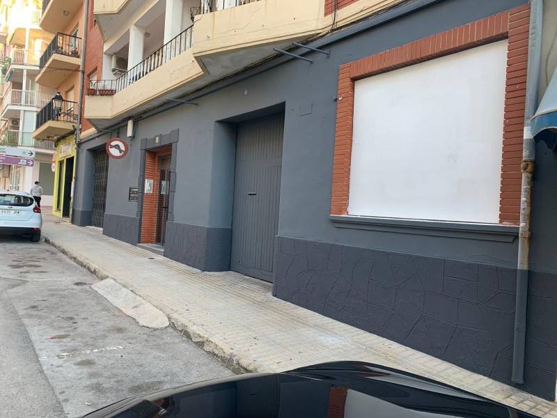 Comprar local comercial en Denia, 262 m²