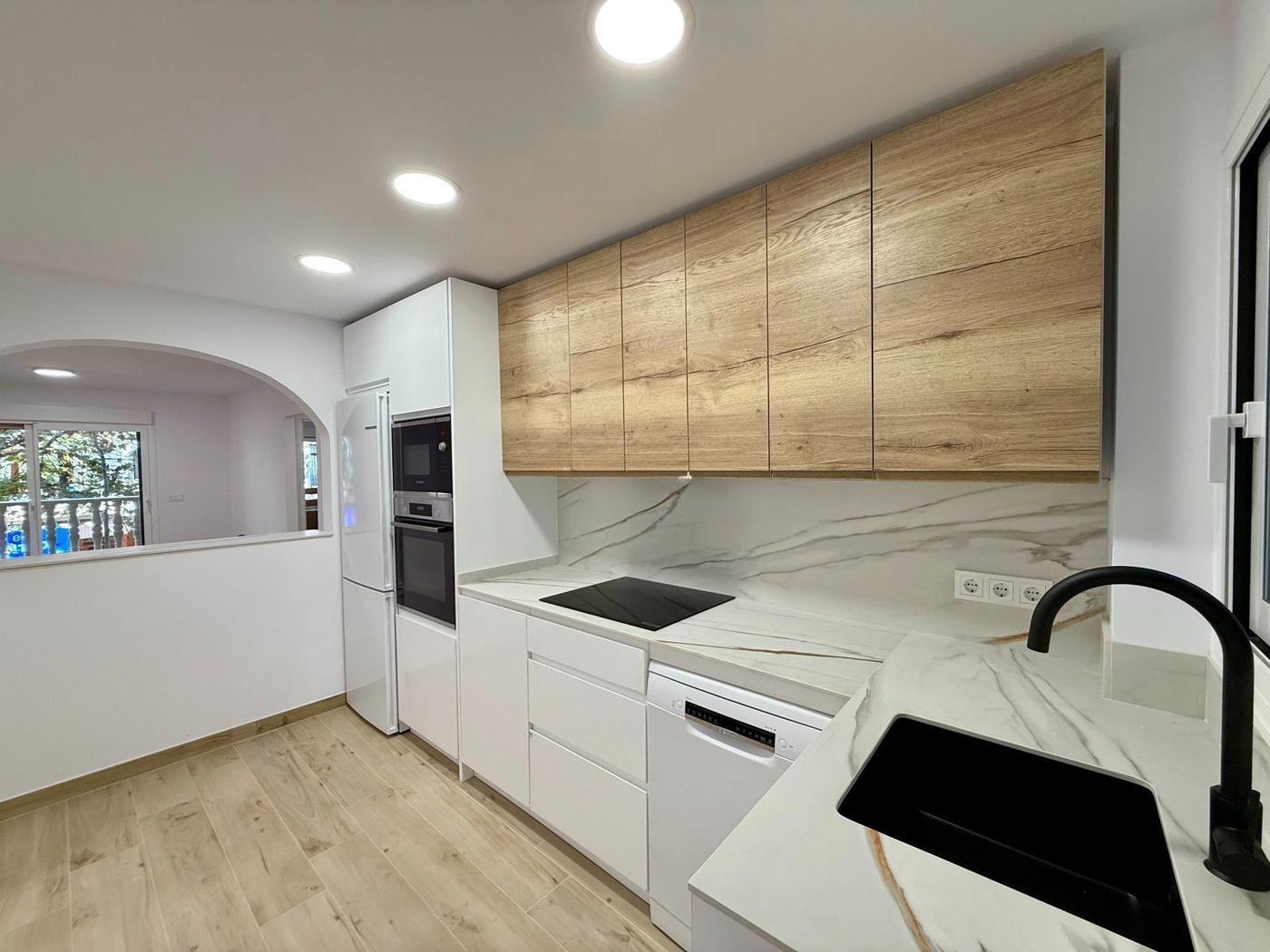 Купить квартиру в Кальпе, 2 спальни, 90 м²