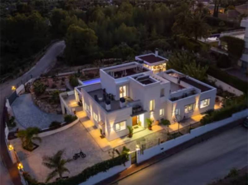 5 bed villa for sale in Jávea