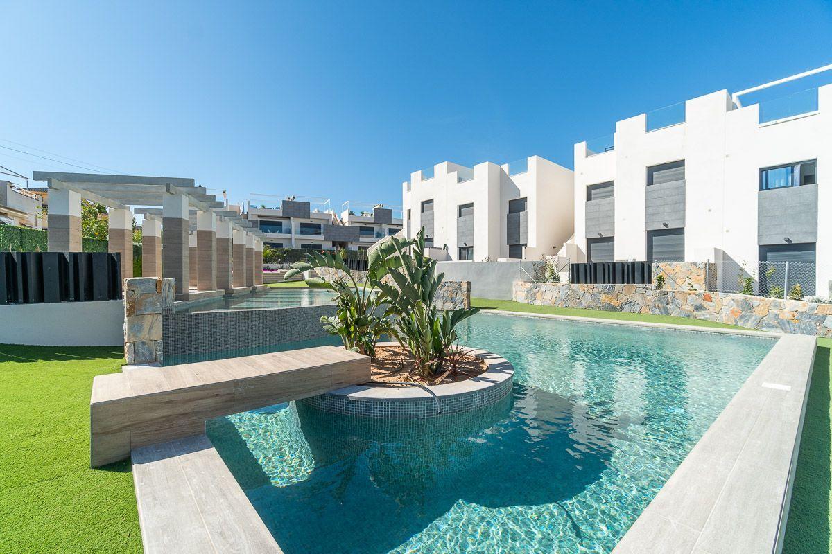 Купити квартиру в Торрев'єсі, 3 спальні, 90 м²