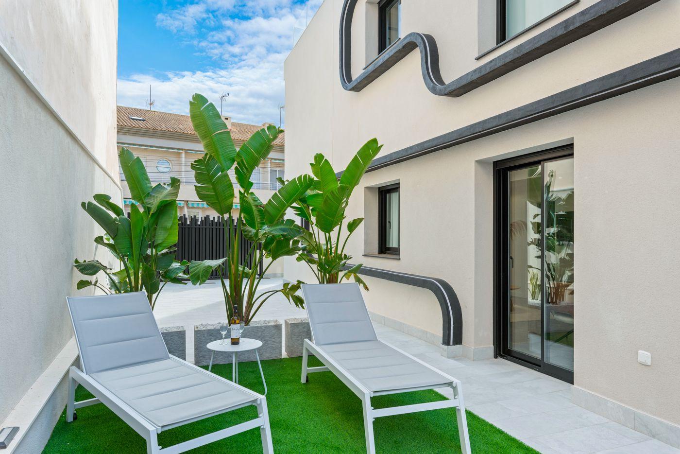 4 bed villa for sale in Pilar de la Horadada, 121 m²