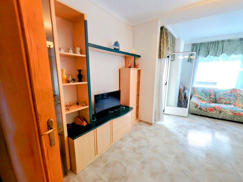 3 bed flat for sale in Torrevieja, 92 m² – €205,000
