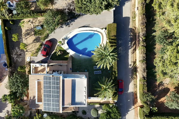 Купить виллу в Кальпе, 5 спален, 221 м²